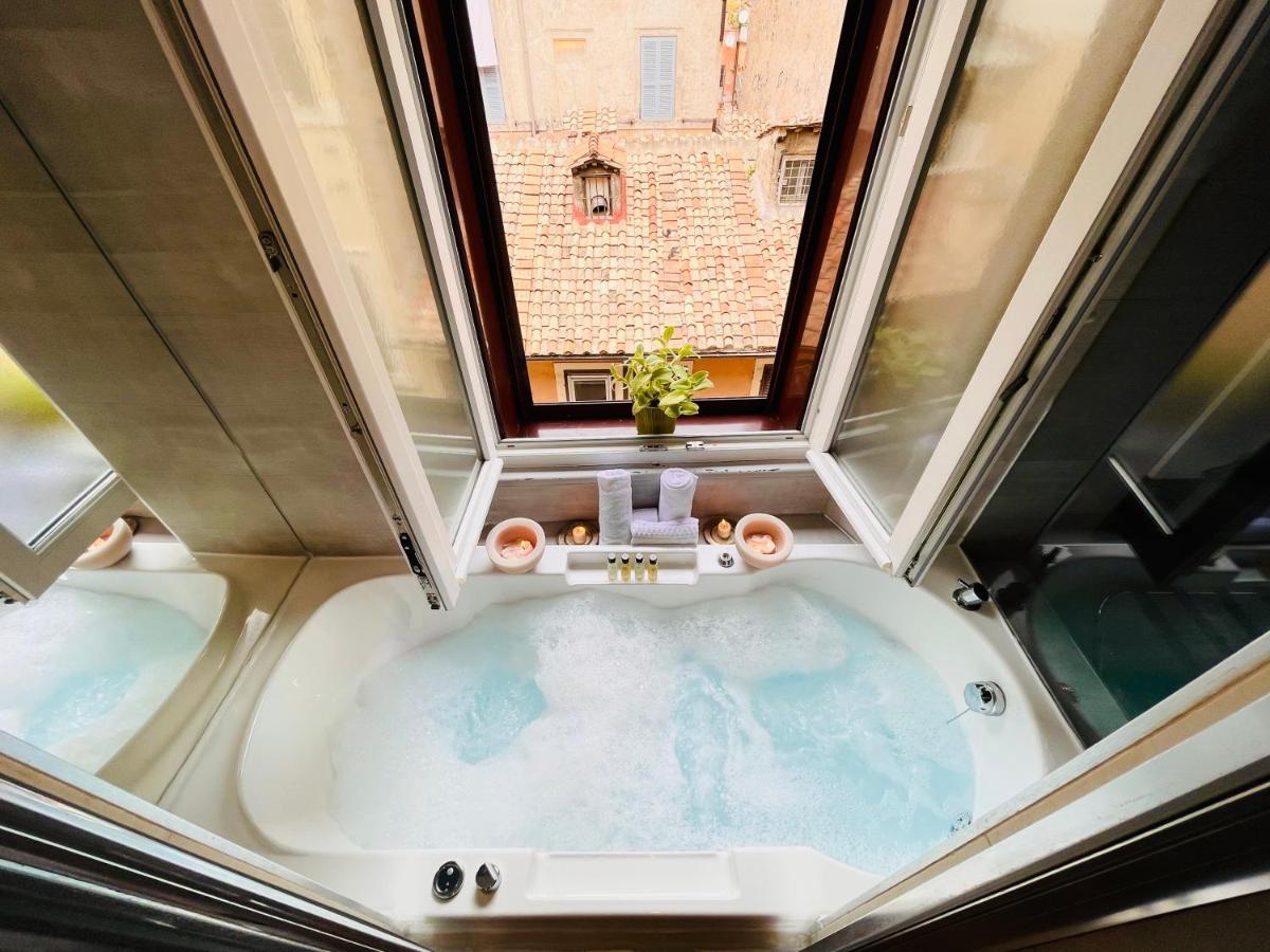 Town House Spagna- Luxury Rooms With Jacuzzi Bath Roma Ngoại thất bức ảnh