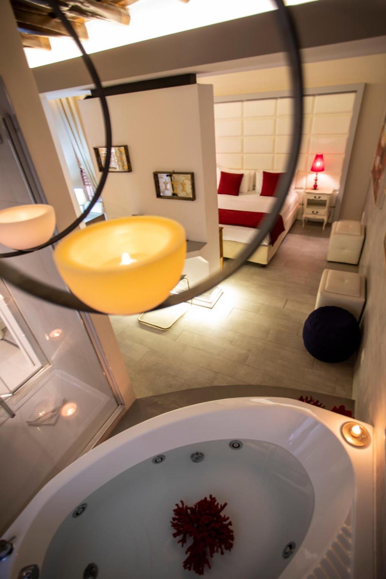 Town House Spagna- Luxury Rooms With Jacuzzi Bath Roma Ngoại thất bức ảnh